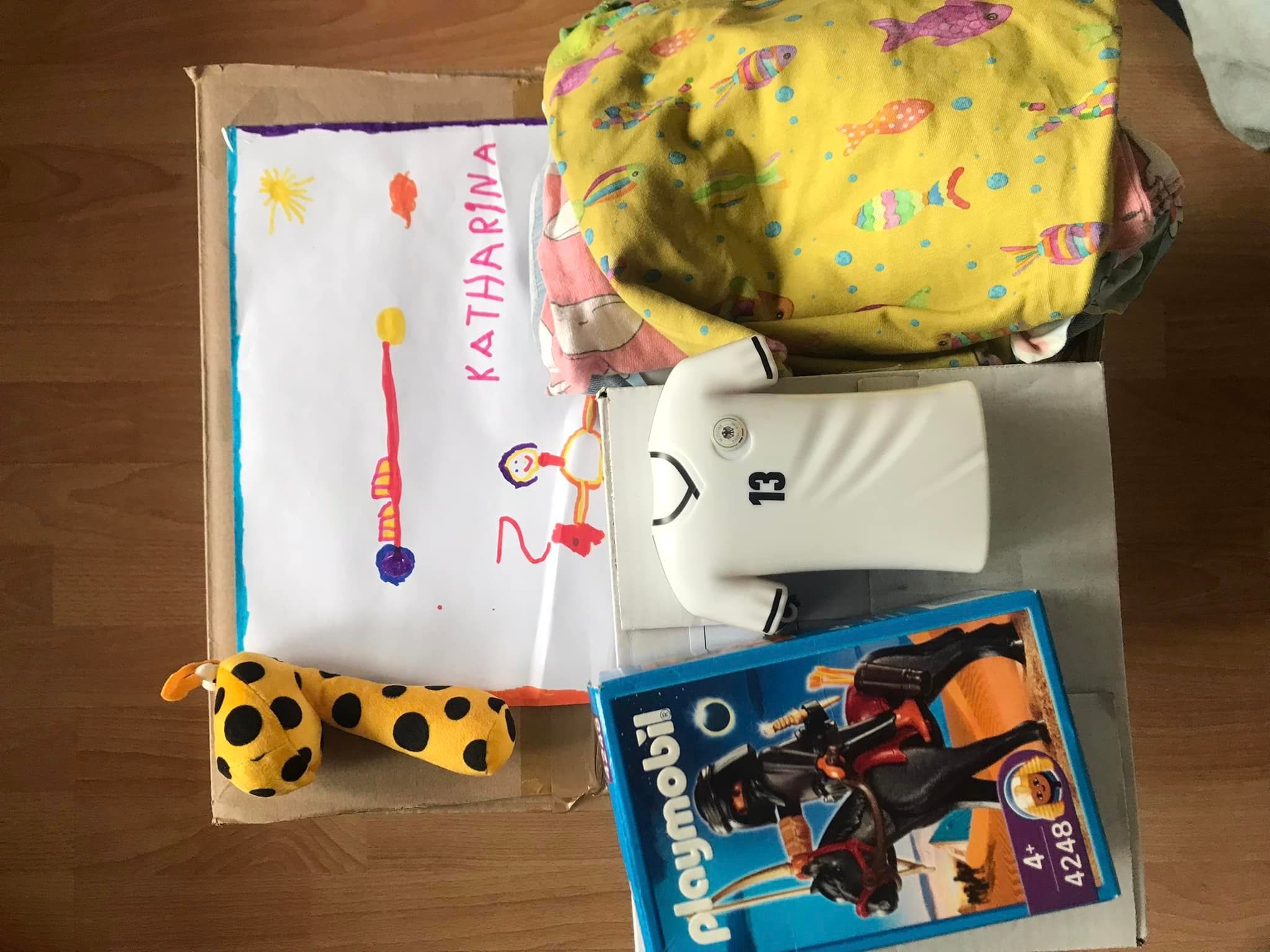 Weihnachtsgeschenke für Waisenkinder! 4